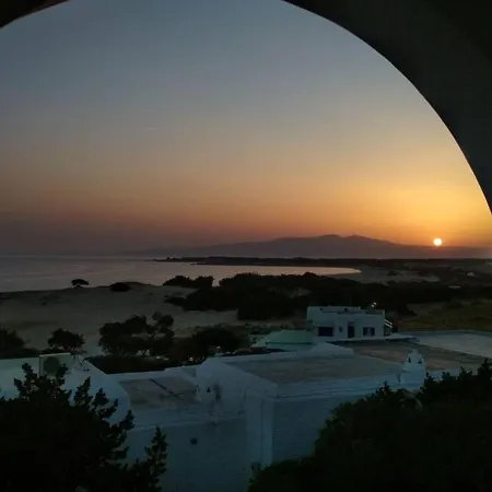 Sarakiniko Nyaraló *
